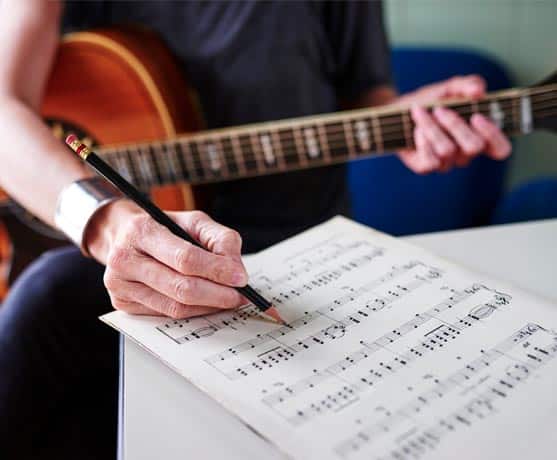 apprendre la guitare lausanne
